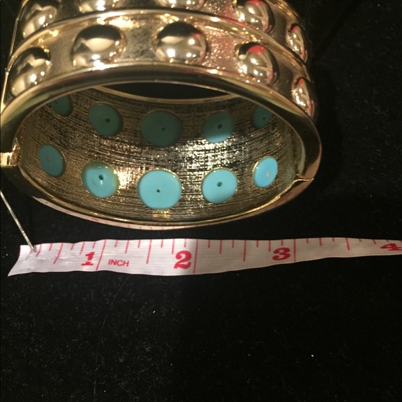 🛍2 for $35🛍NWOT Gold bracelet, teal green and coral stones - Picture 4 of 6